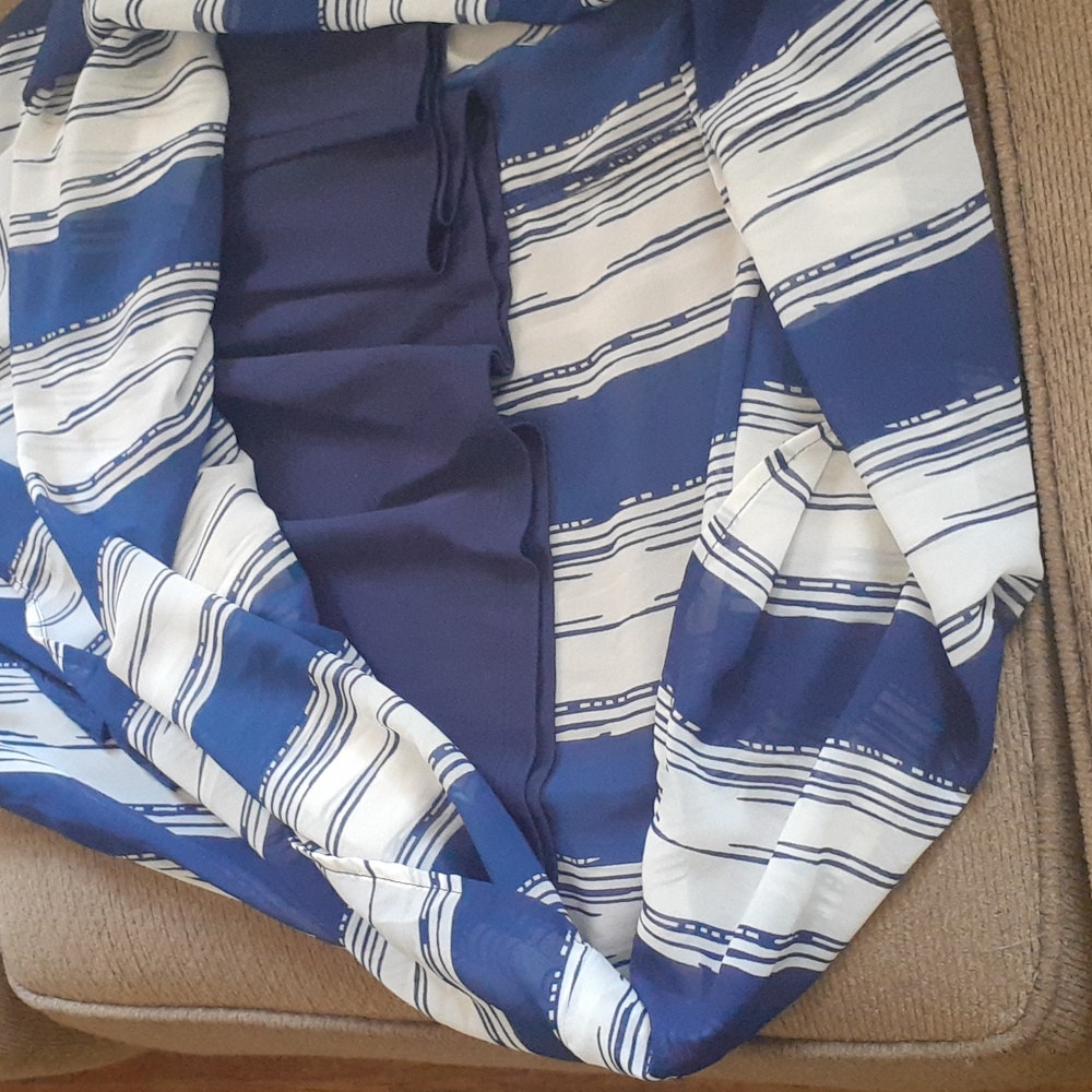 Japna Maxi Dress - Picture 3 of 9